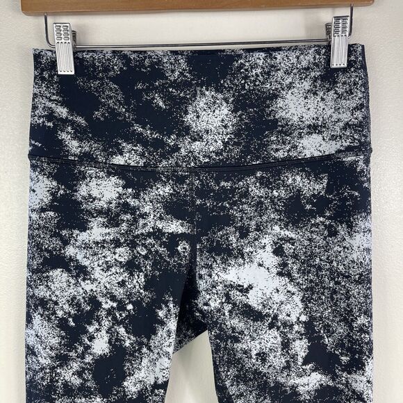 Lululemon Wunder Under Lunar New Year  Black White Leggings Women’s Size‎ 8 - Picture 3 of 13